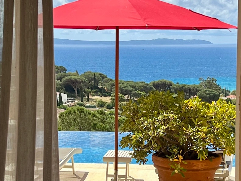 Bask in Luxury at Villa Thalassa: Enjoying Panoramic Views and Mediterranean Breezes